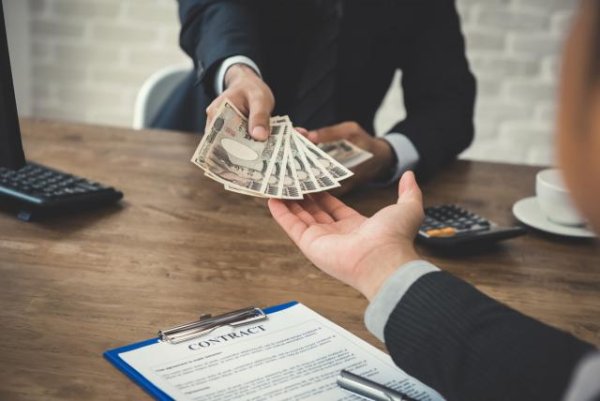 配资658 “AI新贵”中昊芯英拟入主，天普股份连收9个涨停板，85后海归或成新实控人